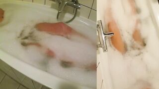 Wet mesh torture in euro bathtub cum dripping solo