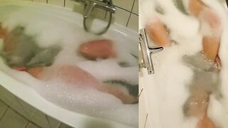 Wet mesh torture in euro bathtub cum dripping solo