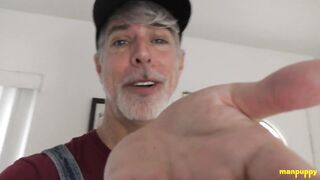 Big Daddy crushes tiny squatter in huge size kink porn disaster