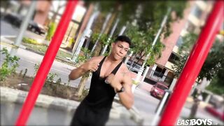Second meeting with Aalan Foxter ruined by his uncut big balls and hungry cum