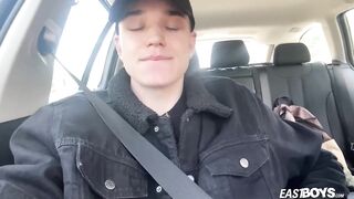 Justin Skye’s big cock jerks until cum blinds his eye raw