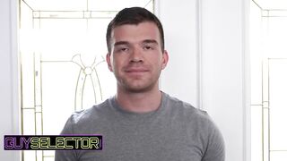 Dylan Creamer's Thick Cock Ruins Aaron Trainer's Workday Spoiling His Knees