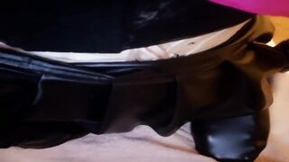 Gay solo ass fucked by thick 70mm plug