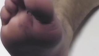 Steve’s filthy feet get him off raw and dripping between toes