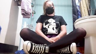 Femboy can’t hold it anymore gushes instant cum