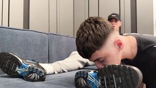 Chav Bottom Snorts Sweaty Nike TN Socks Gets Creampie Wrecked