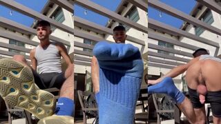 Hairy asshole and smelly feet worshipped outside in the sun