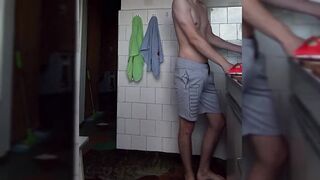 Big cock twink daddy jerks off while making breakfast