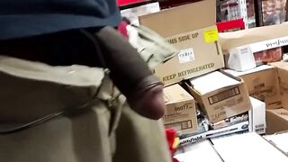 Cumshot at work while masturbating got chilled
