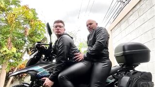 Huge daddy’s cock wrecks me bareback on German outdoor bike ride creampie ruined mess