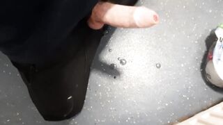 Horny Apprentice Builder Destroys Self With Gay Lube Handjob Before Work