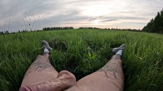 Tattooed Stud Gushes Massive Sperm Fountain In Sunset Field