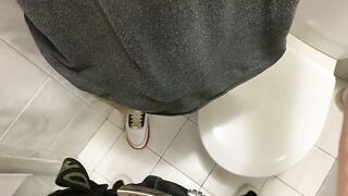 Twink Bros Unleash Gushing Big Dick Cum Tsunamis in Risky Public Toilet