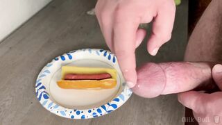 Hung Muscle Bull Drowns Hot Dog in 5 Gushing Ropes