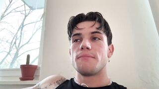 Let my sweaty muscle wreck your submission