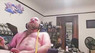 Thedudewhosadude gets his Irish ass wrecked solo with dildo
