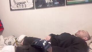 Hockey stud busts massive load after grueling training session alone