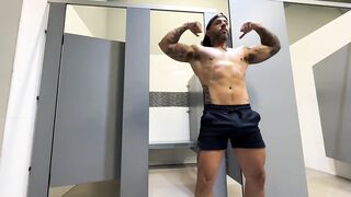 Squirted raw Jona Ortiz locked in cage gets fuck machine destroyed with cumshot