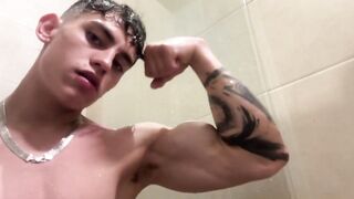 Uncut Latino Hulk jerks off in gym bathroom no one notices