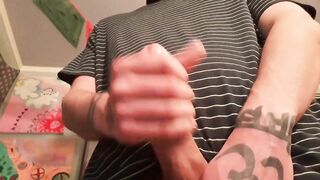 Wait on your knees for my cumshot on that big dick