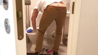 Horny plumber ruins his pants while jacking off