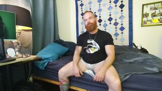 Push up and pump out throbbing ginger muscle bear cumshot load