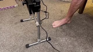 New fuck machine destroys tight ass with muscle daddy dildo