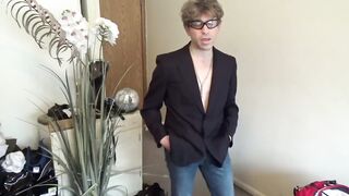 Lawyer Maolo's court gets raunchy raw solo wank fest