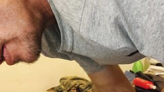 Aberto Latino Daddy fucks his gaping ass with a water bottle until it prolapses