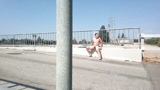 Muscular hunk jackin off in public caught masturbating outdoors