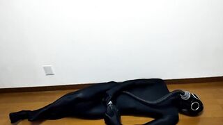 Zentai gas mask breath play destroyed slim gay solo