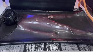 Vacuum sealed latex wrapped twink milked by machine breath control