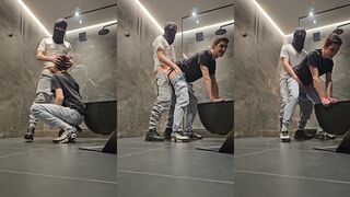 Dude gets fucked raw and gushed on his face by straight lad