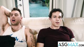 Straight jocks edge in a wild threesome deepthroat and doggy style