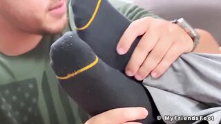 Business pants drop when foot worship turns from talk to teasing slurps